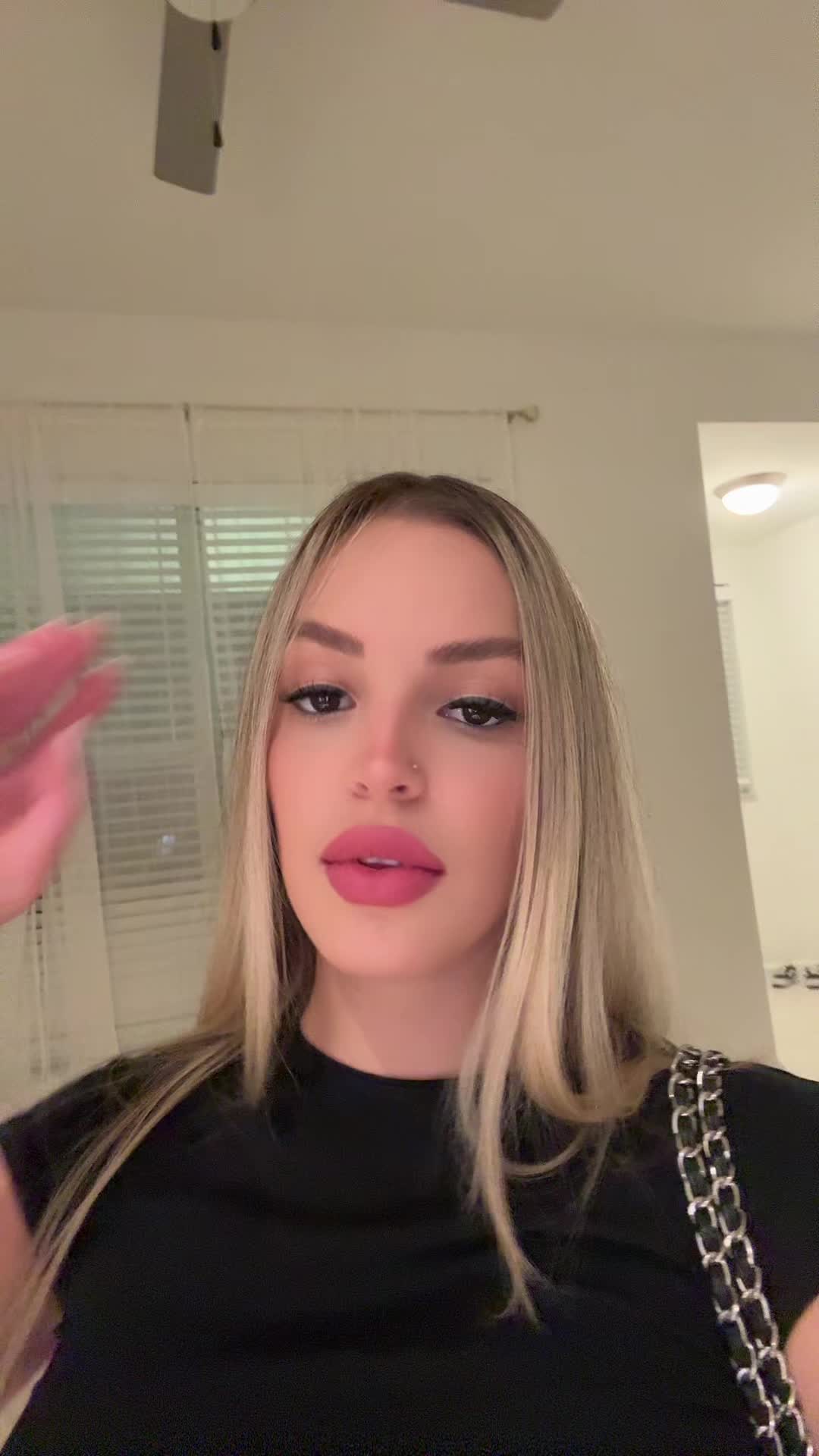 @Adriana Raquel