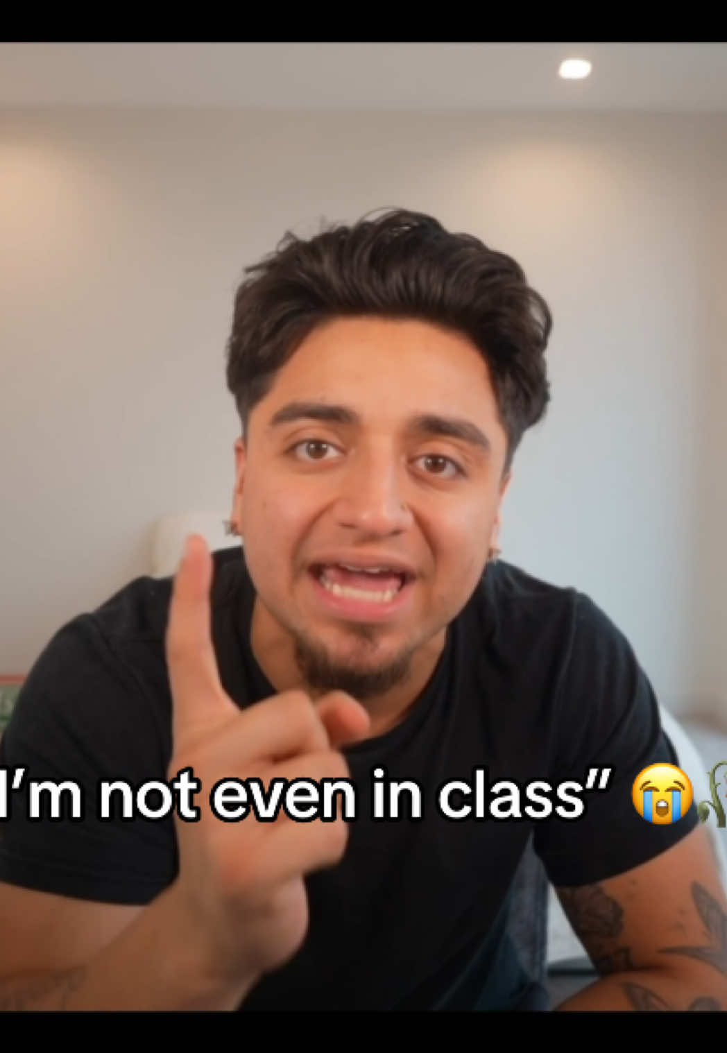 @jamesitolivee