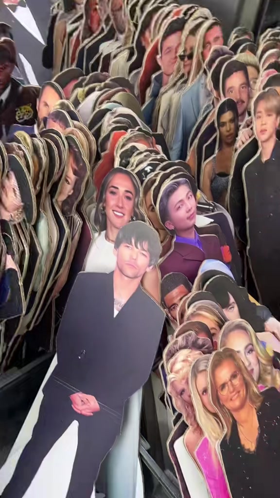 @Celebrity Cutouts