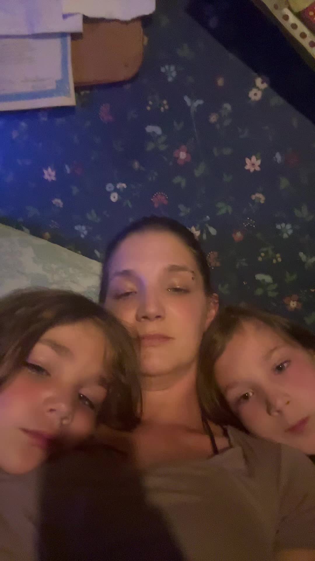 @FoxiBrat