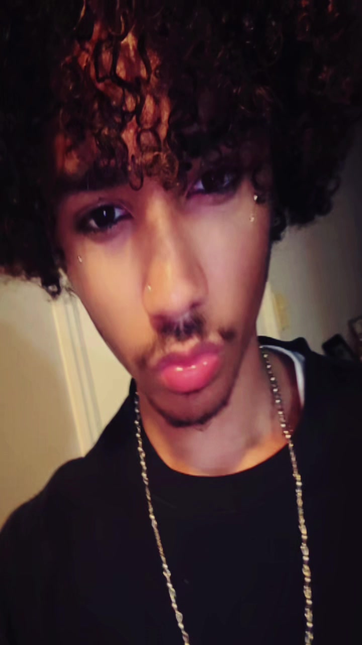 @ZxyFrmU2Me