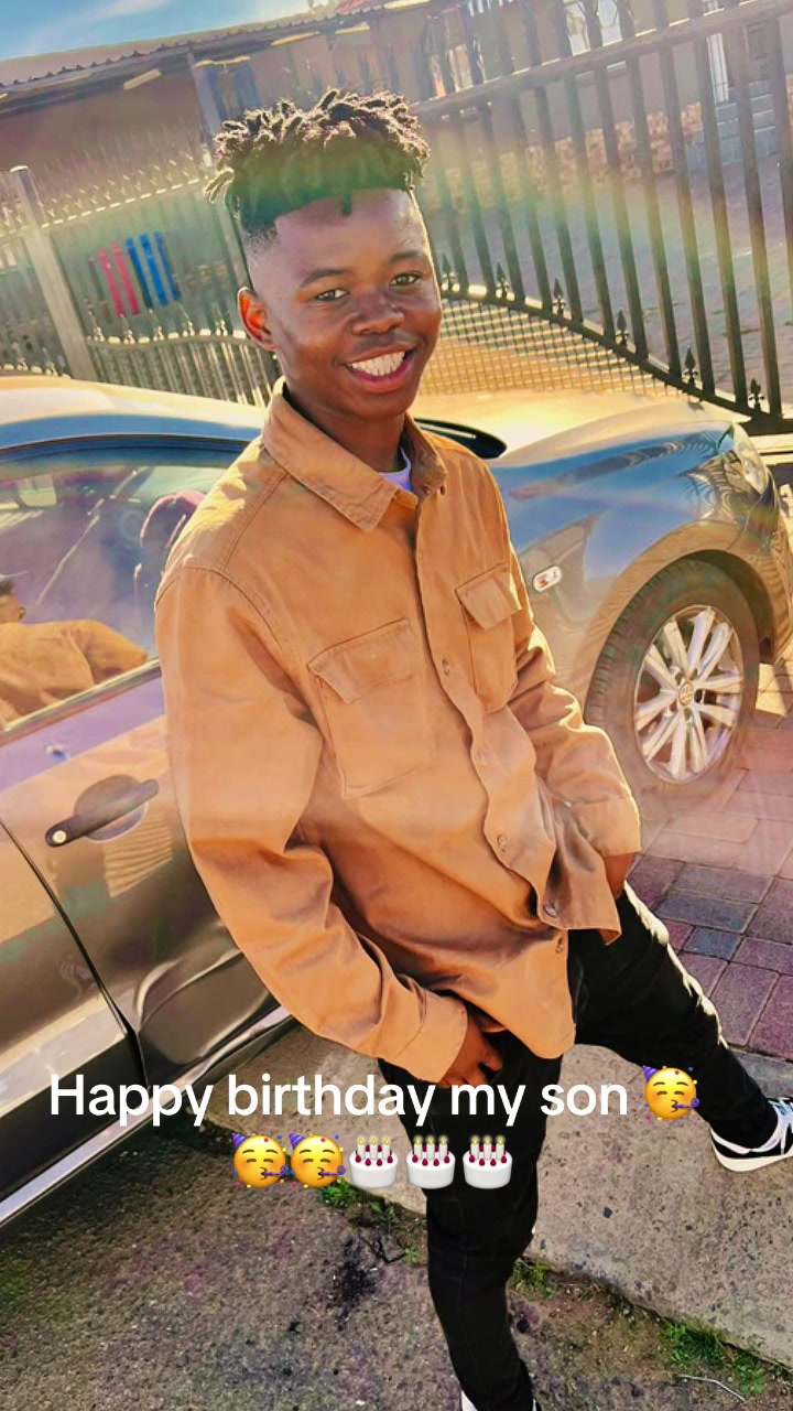 @Kenotshi Nonosi_Dlamini