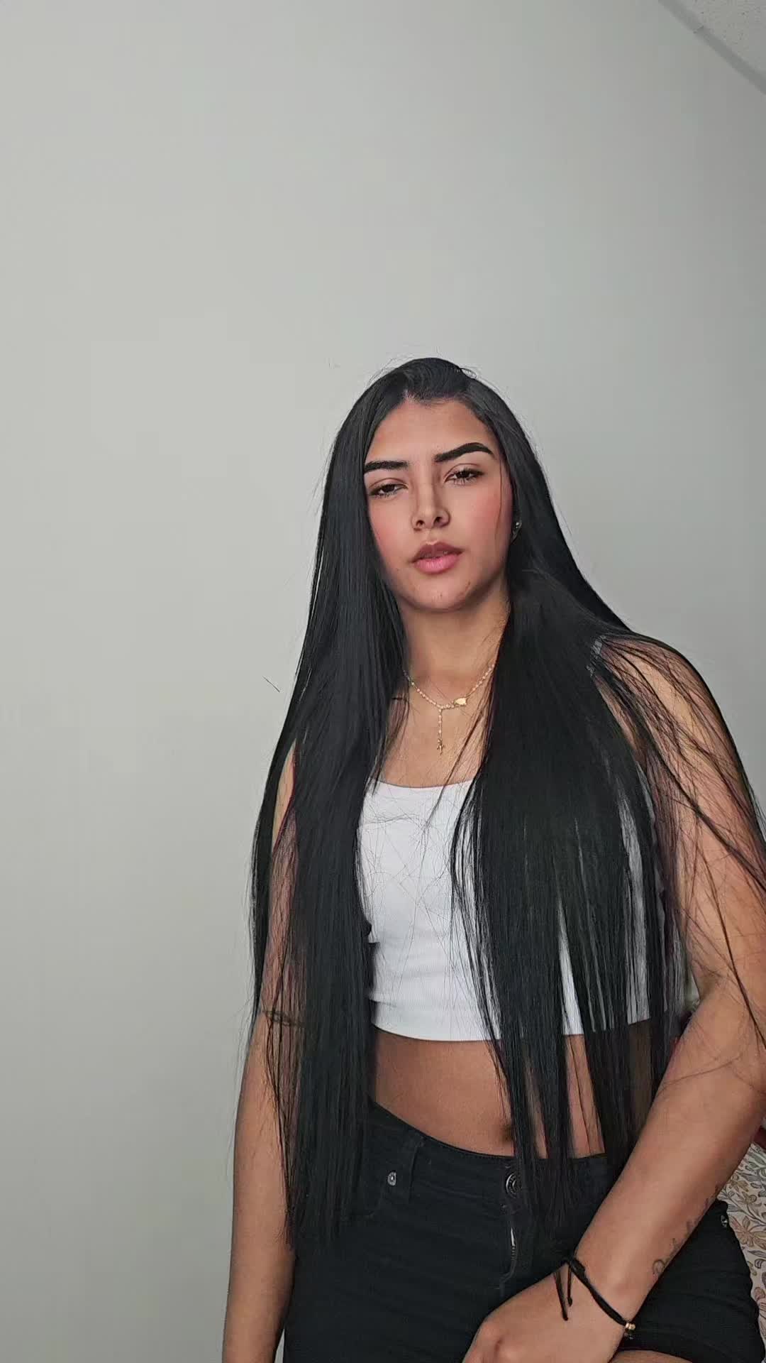 @oficial.yuliana