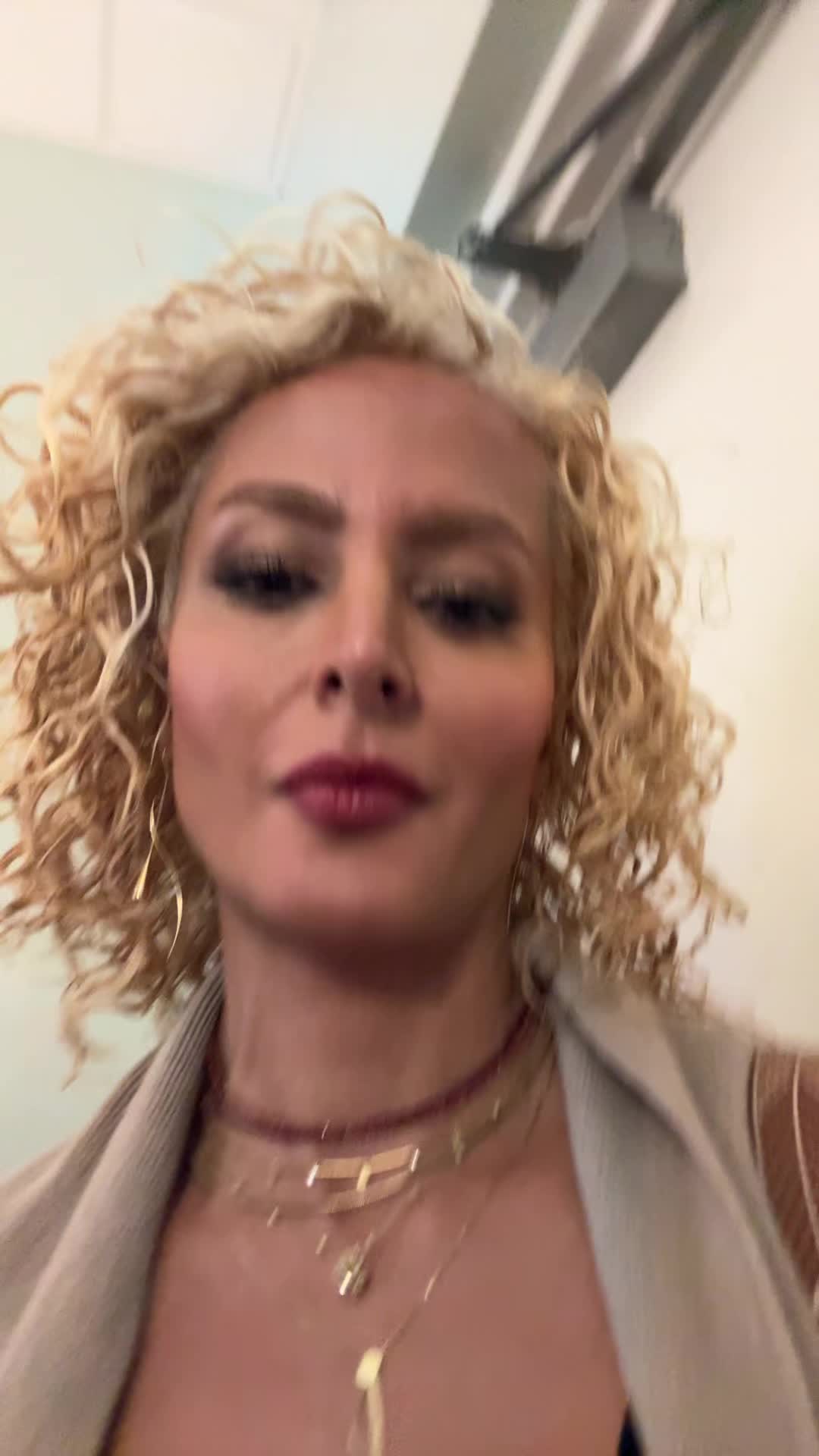 @El