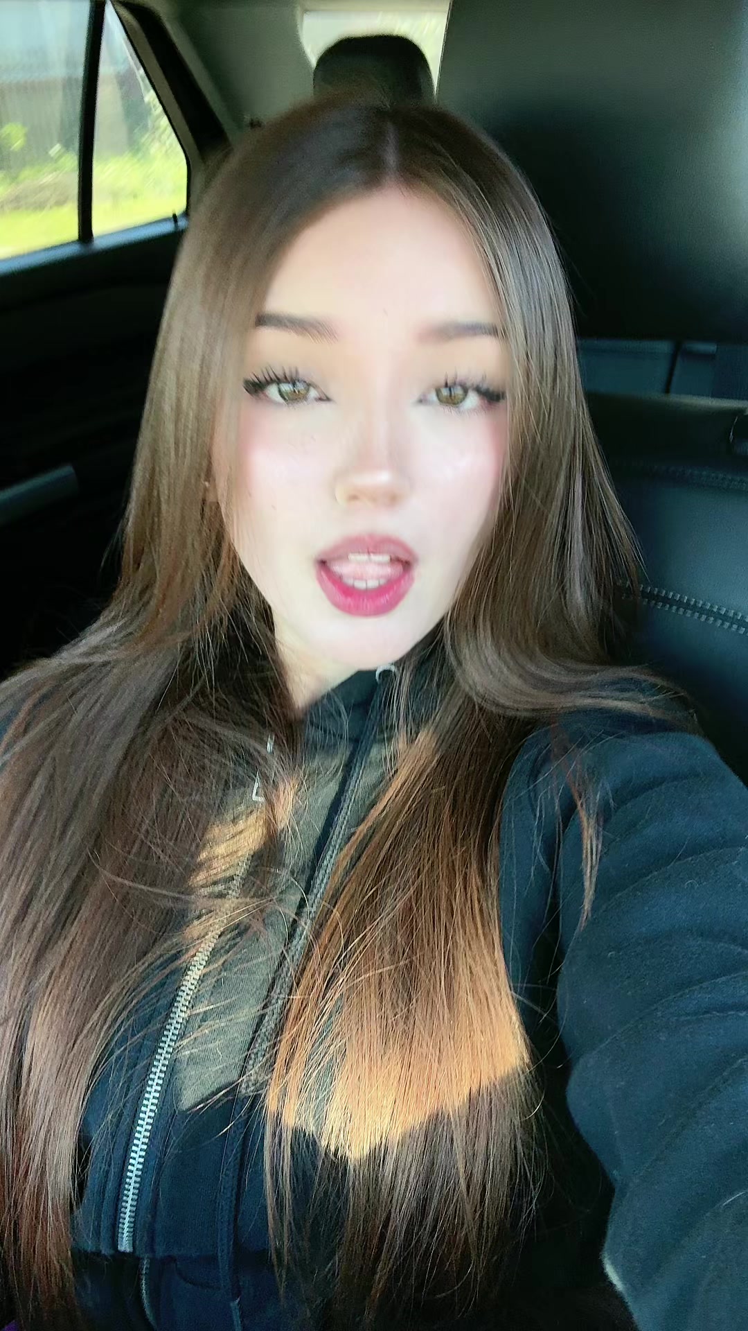@𝑵𝒂𝒕𝒂𝒔𝒉𝒂𝑽𝒂𝒍𝒆𝒔𝒌𝒂👑