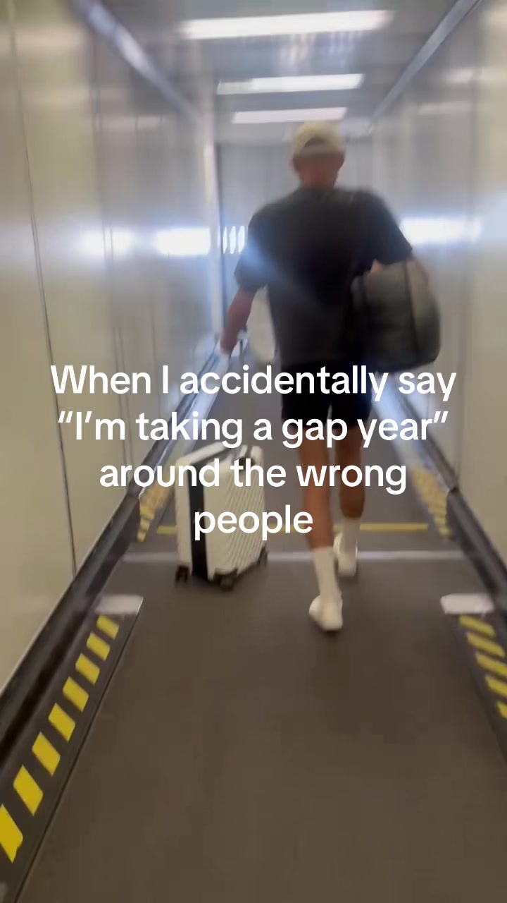 @Your traveling friend ✈️