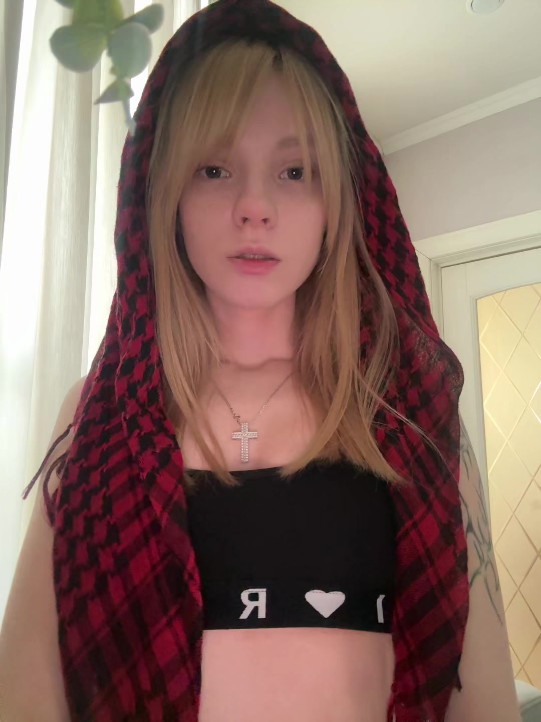 @Alisa