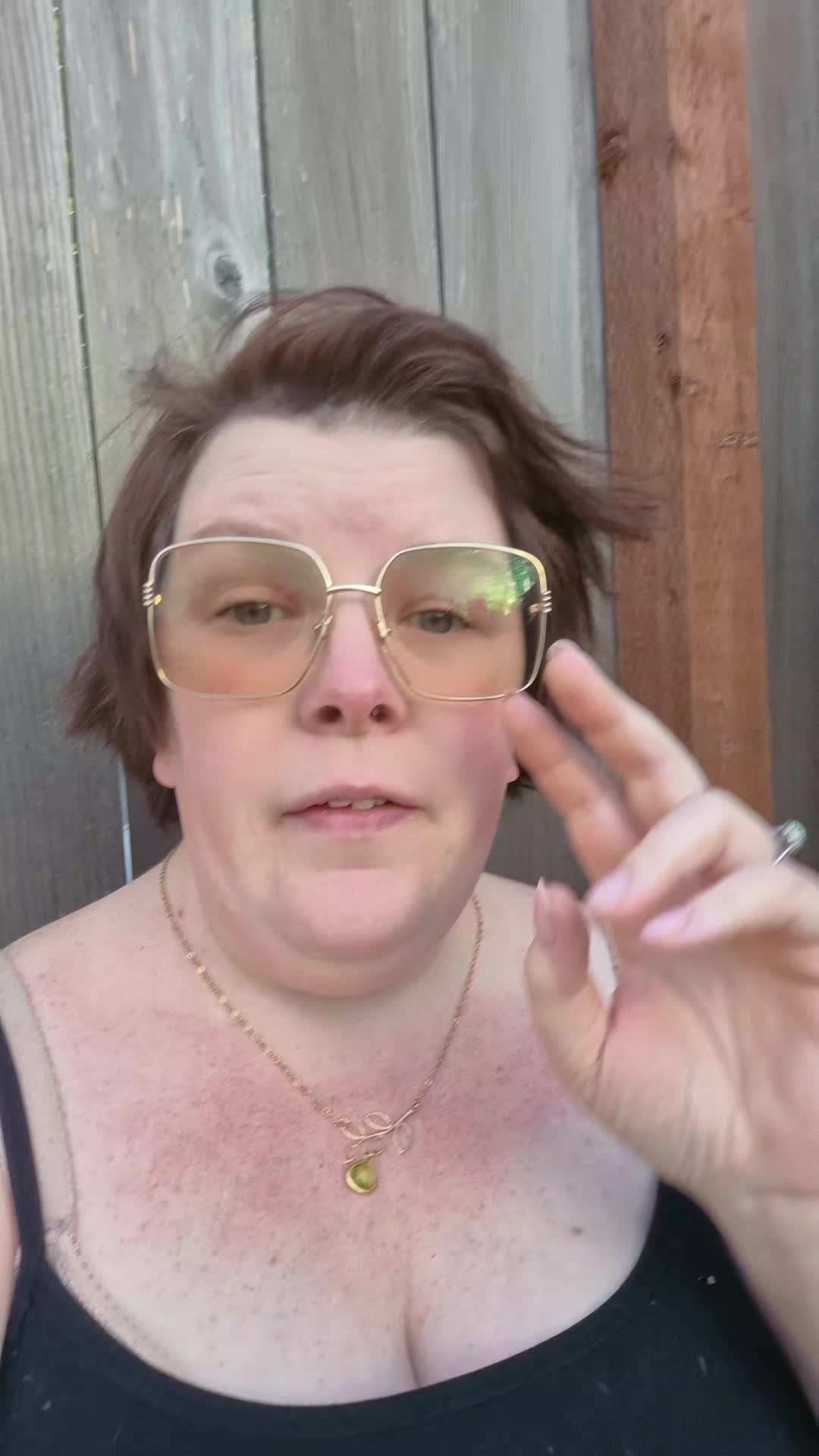 @Nealashitposts