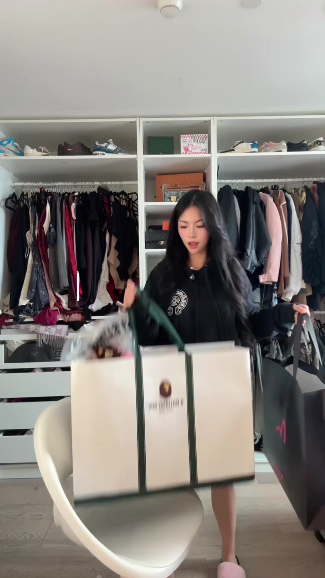@IG: @bbruth__ (780k+)