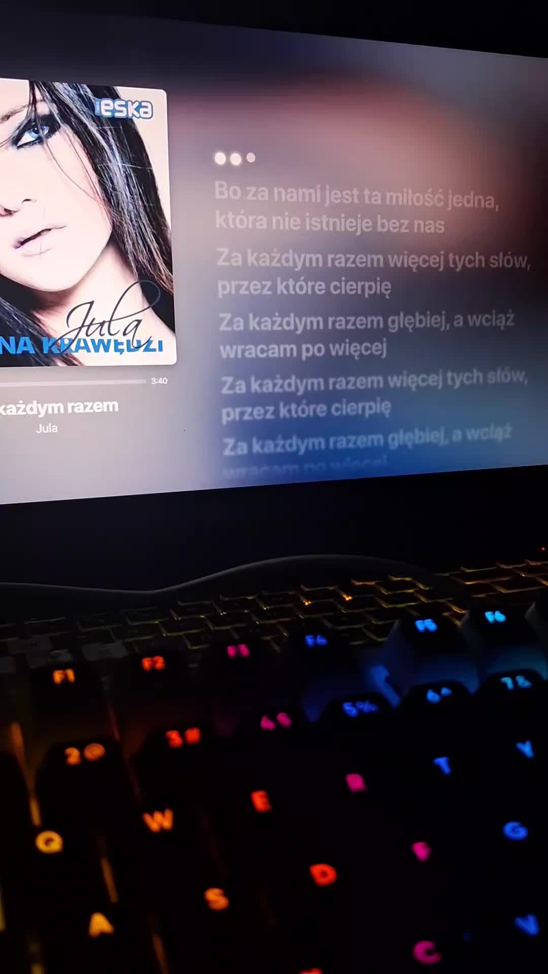 @Music lover💜