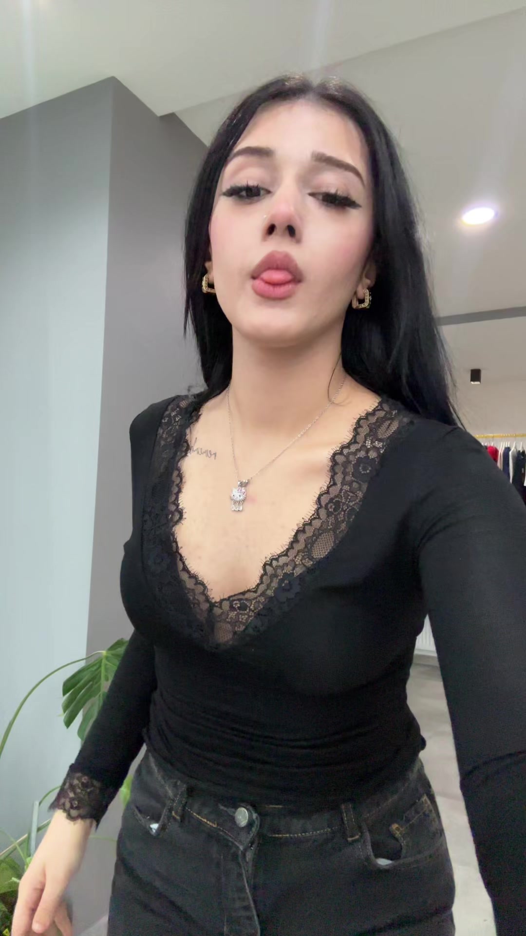 @suelllam