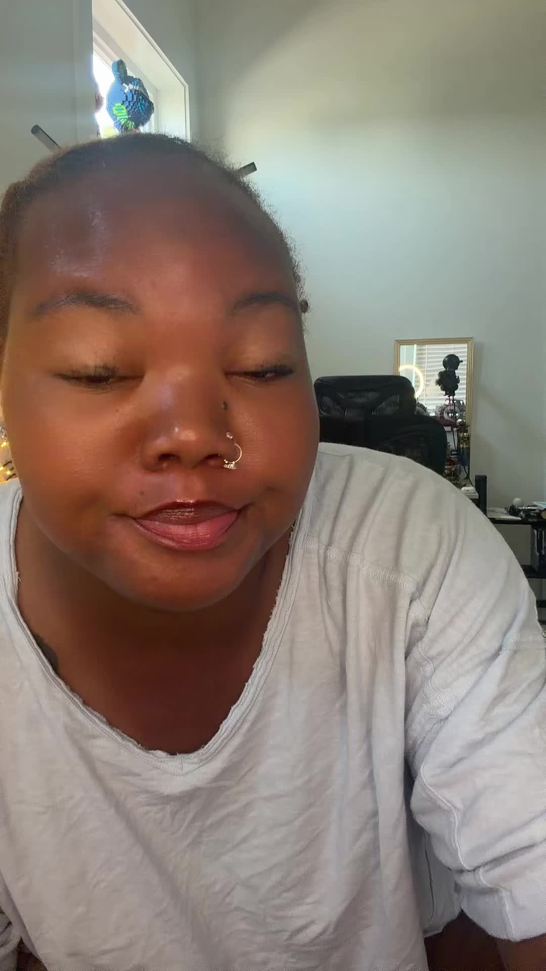 @Niayvette