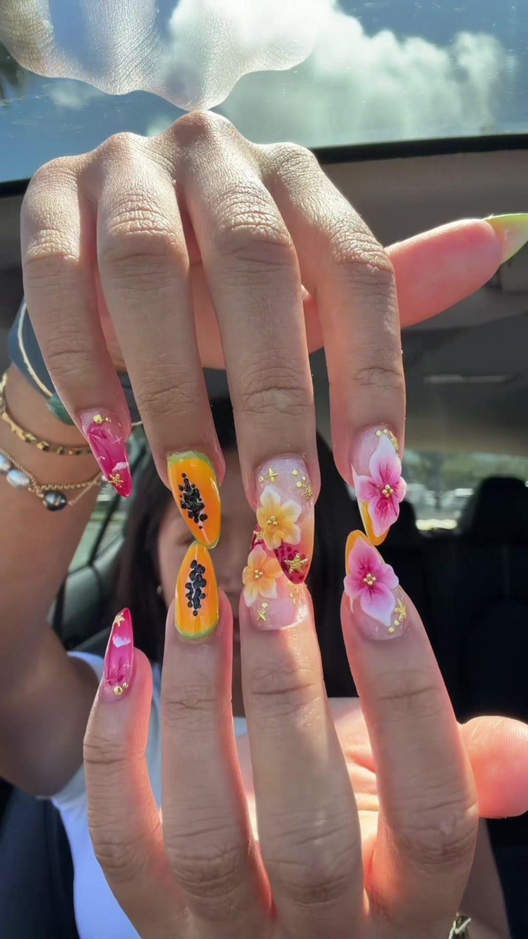 @_chlouieb