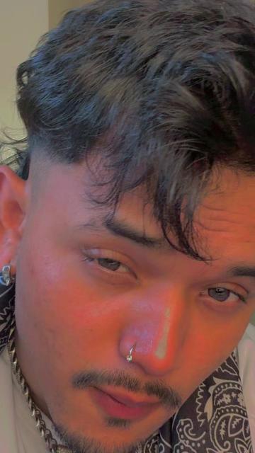 @HottieZams🩸