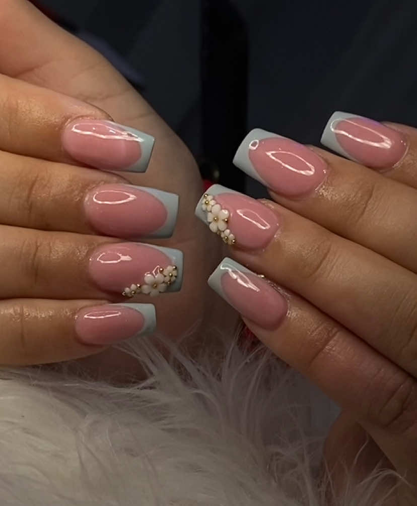 @🦋Sha's beuaties and more 🦋