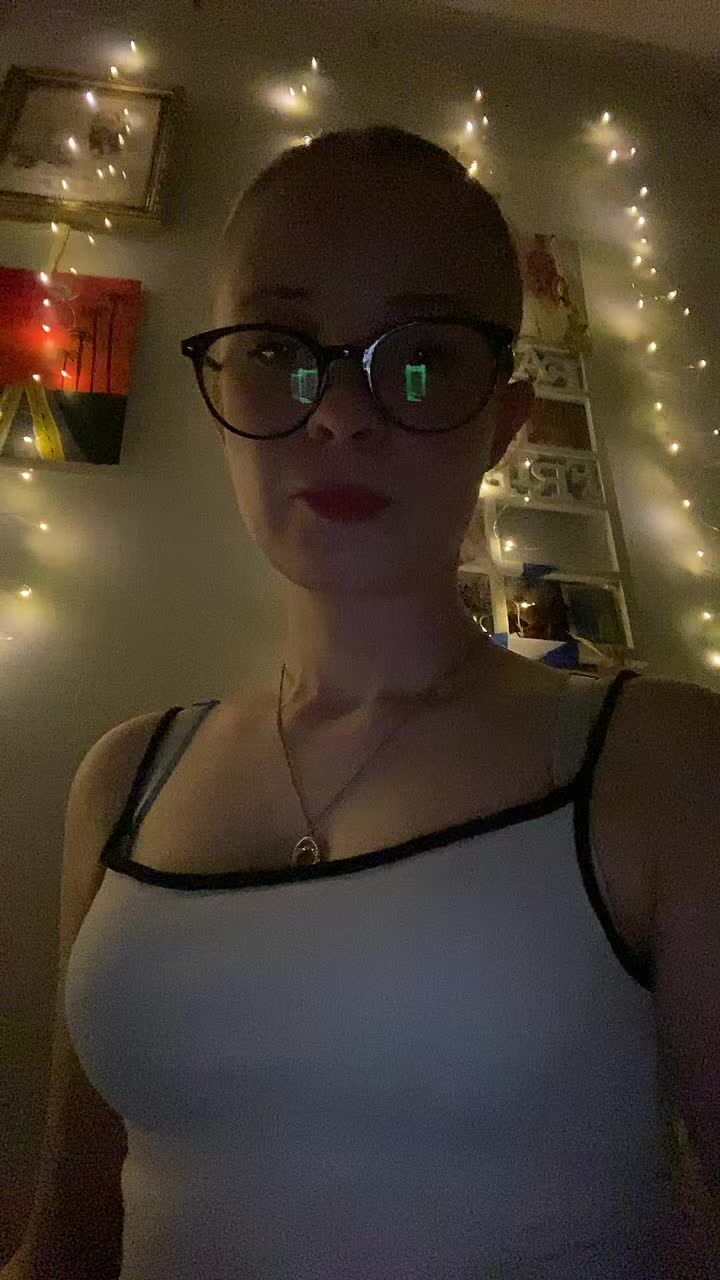 @nikolciaa