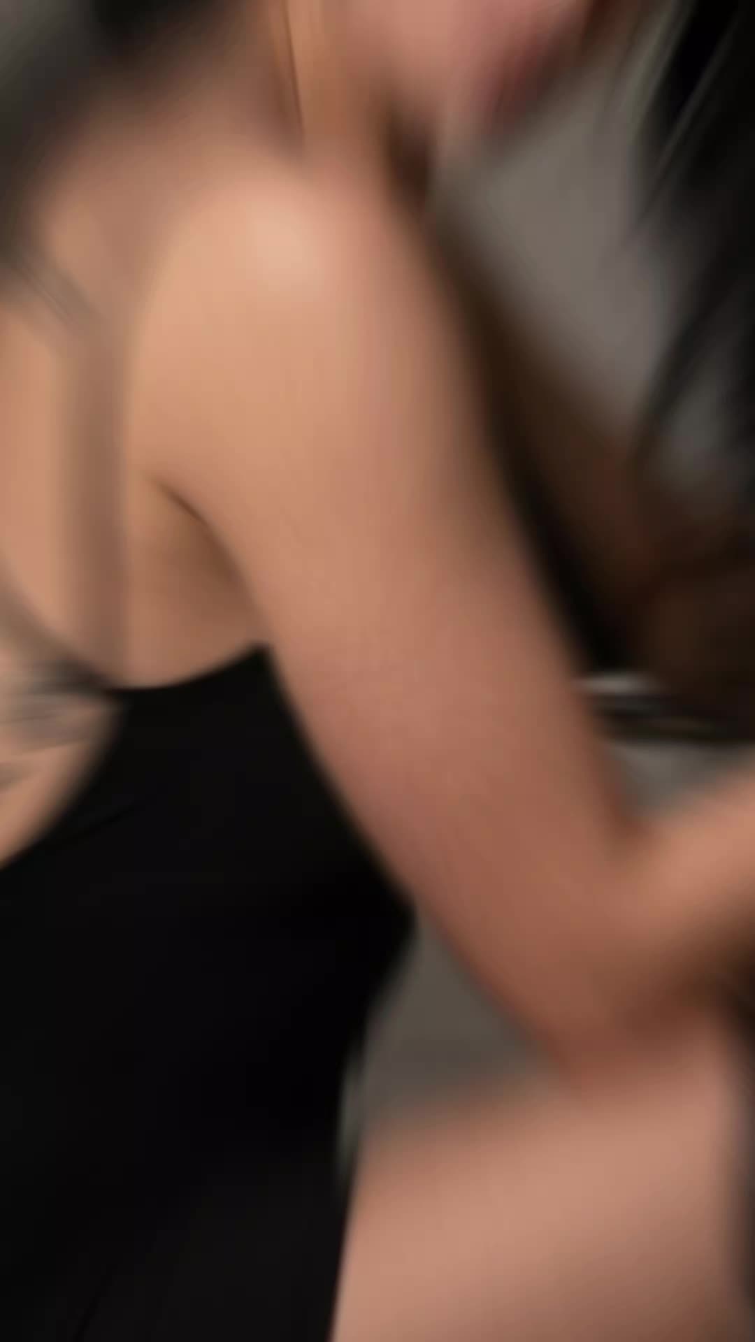 @Ela
