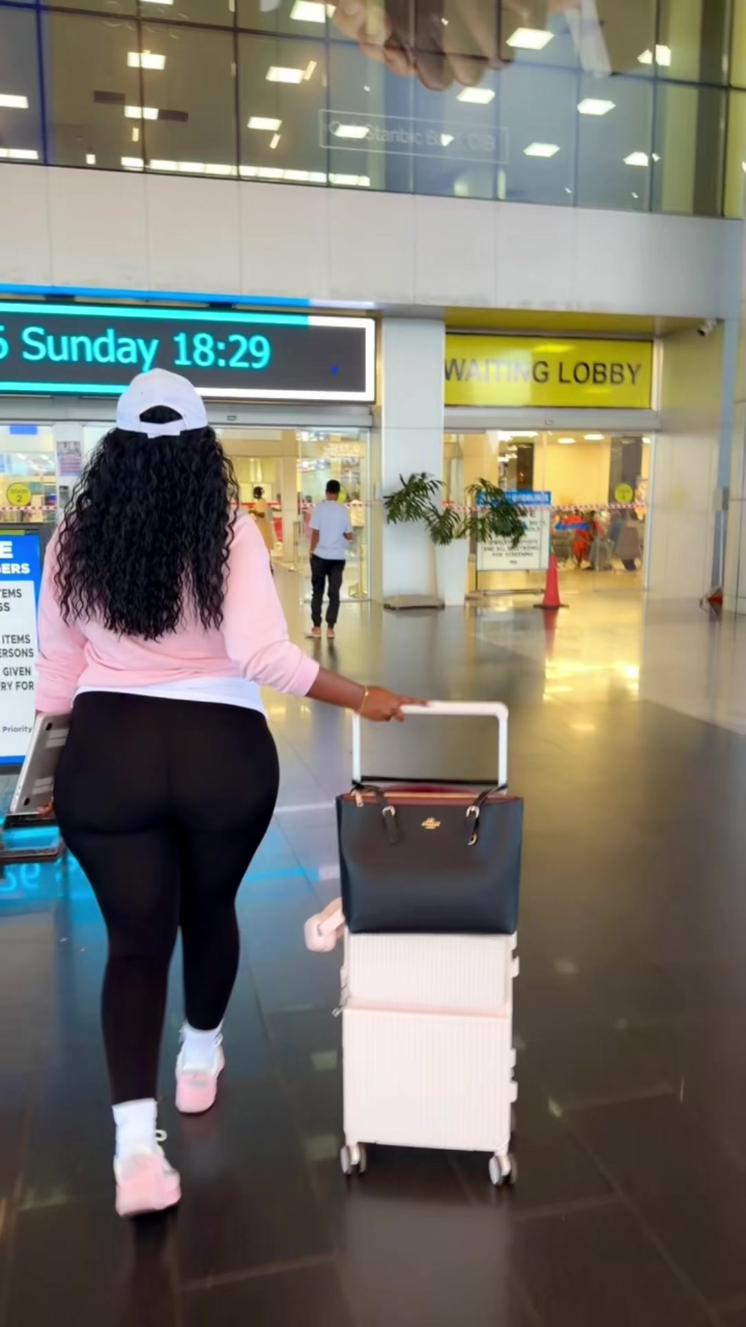 @Usherwats45