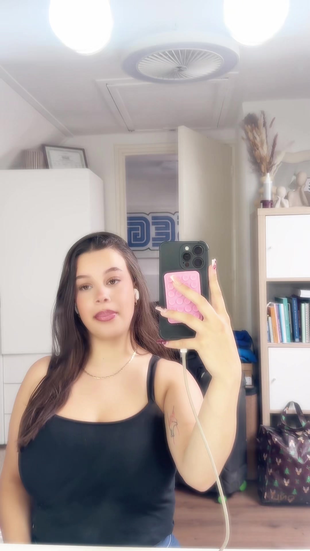 @tamira