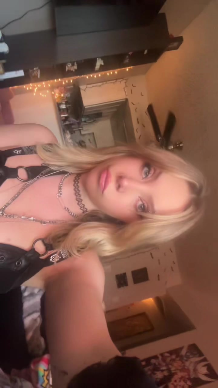 @Kate 🖤🗡️