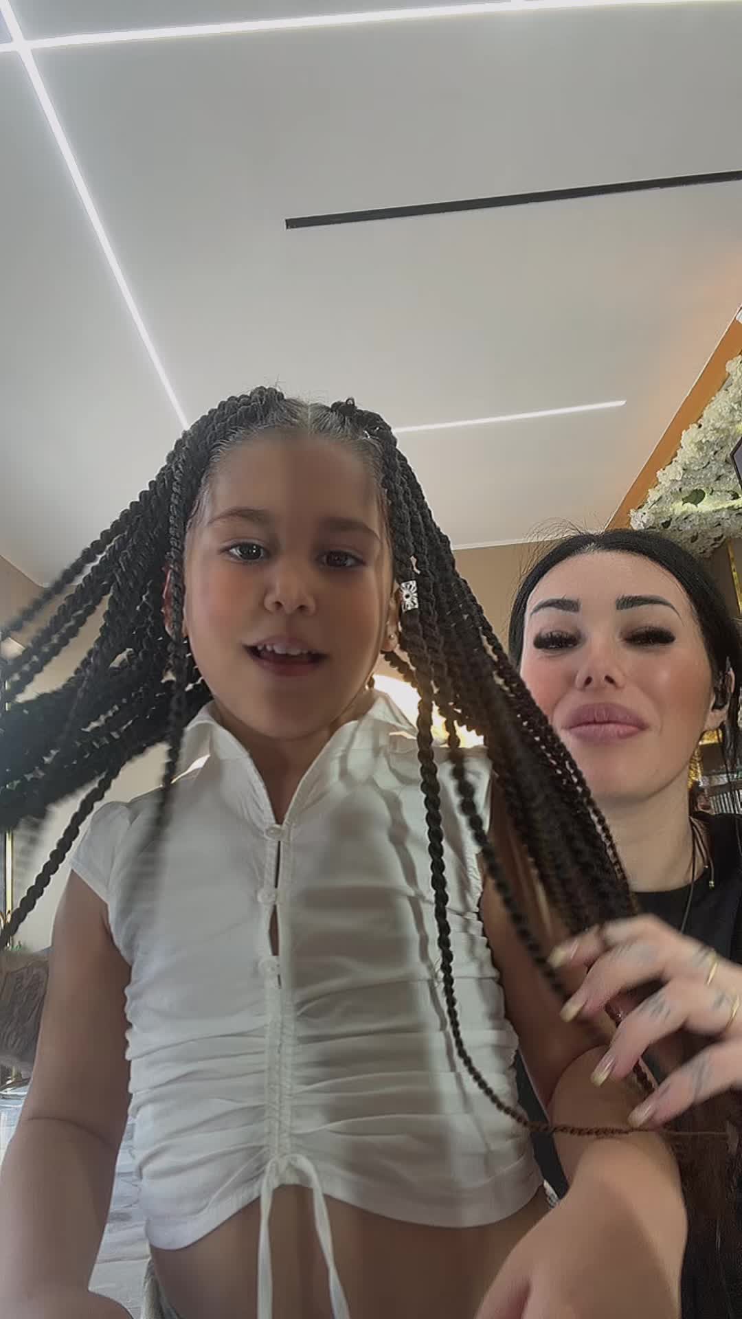 @LUCIANA HAIR
