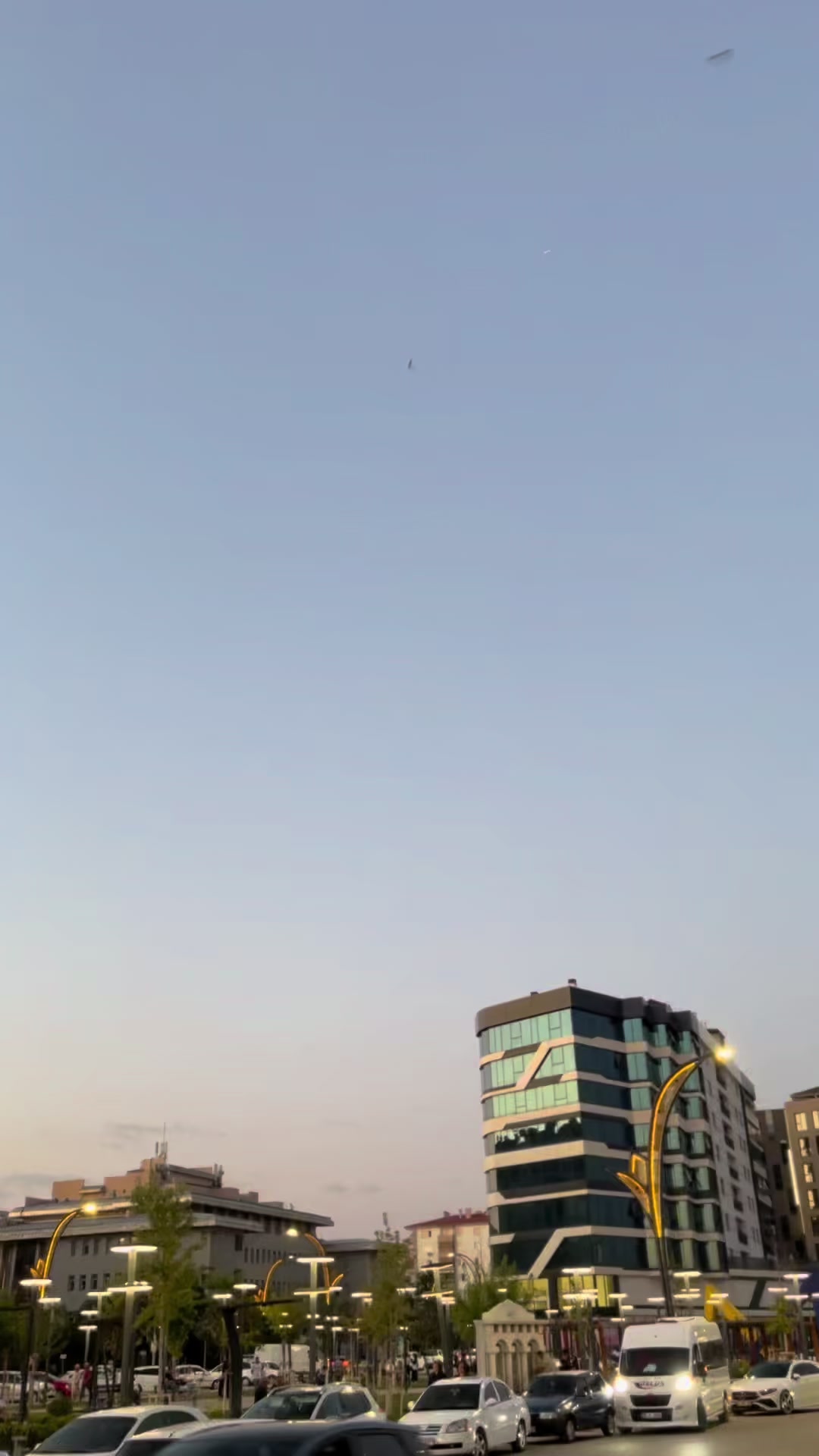 @𝓔. 𝓔𝓼𝓮𝓻 🦅