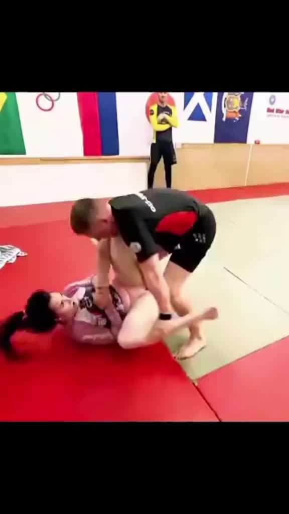 @Girls fight