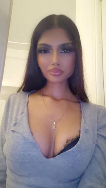 @⃟