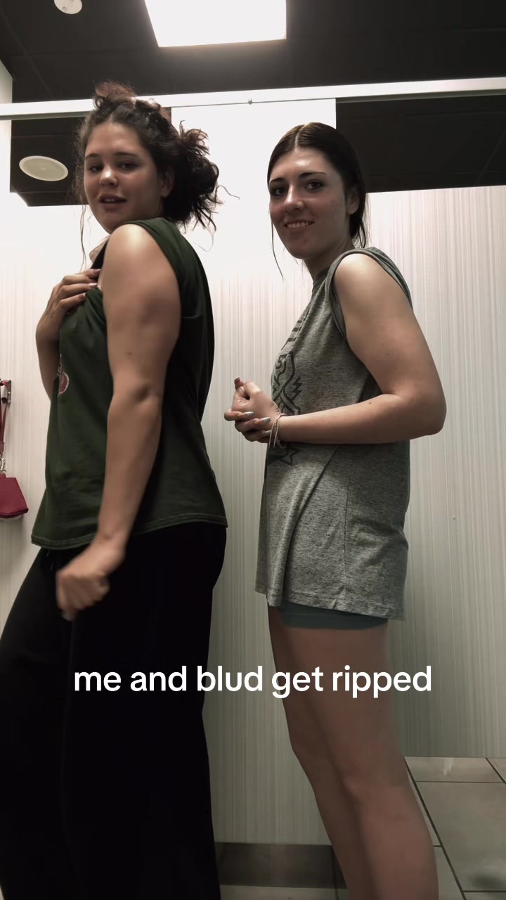 @Lyla 𝜗𝜚𒉭