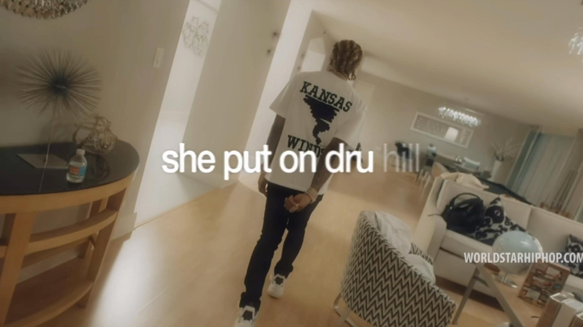 @♱
