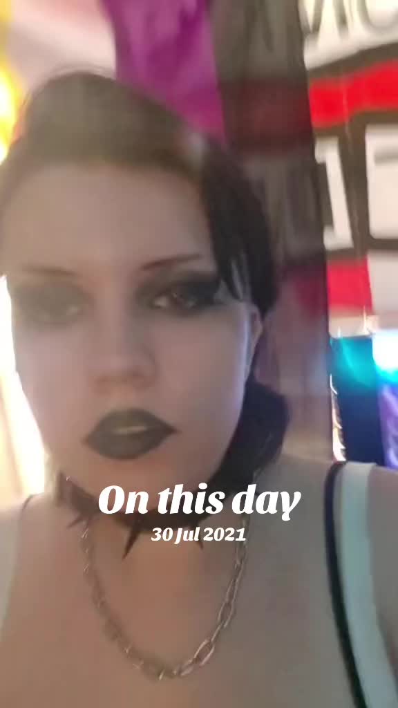 @ravenisagoth_x