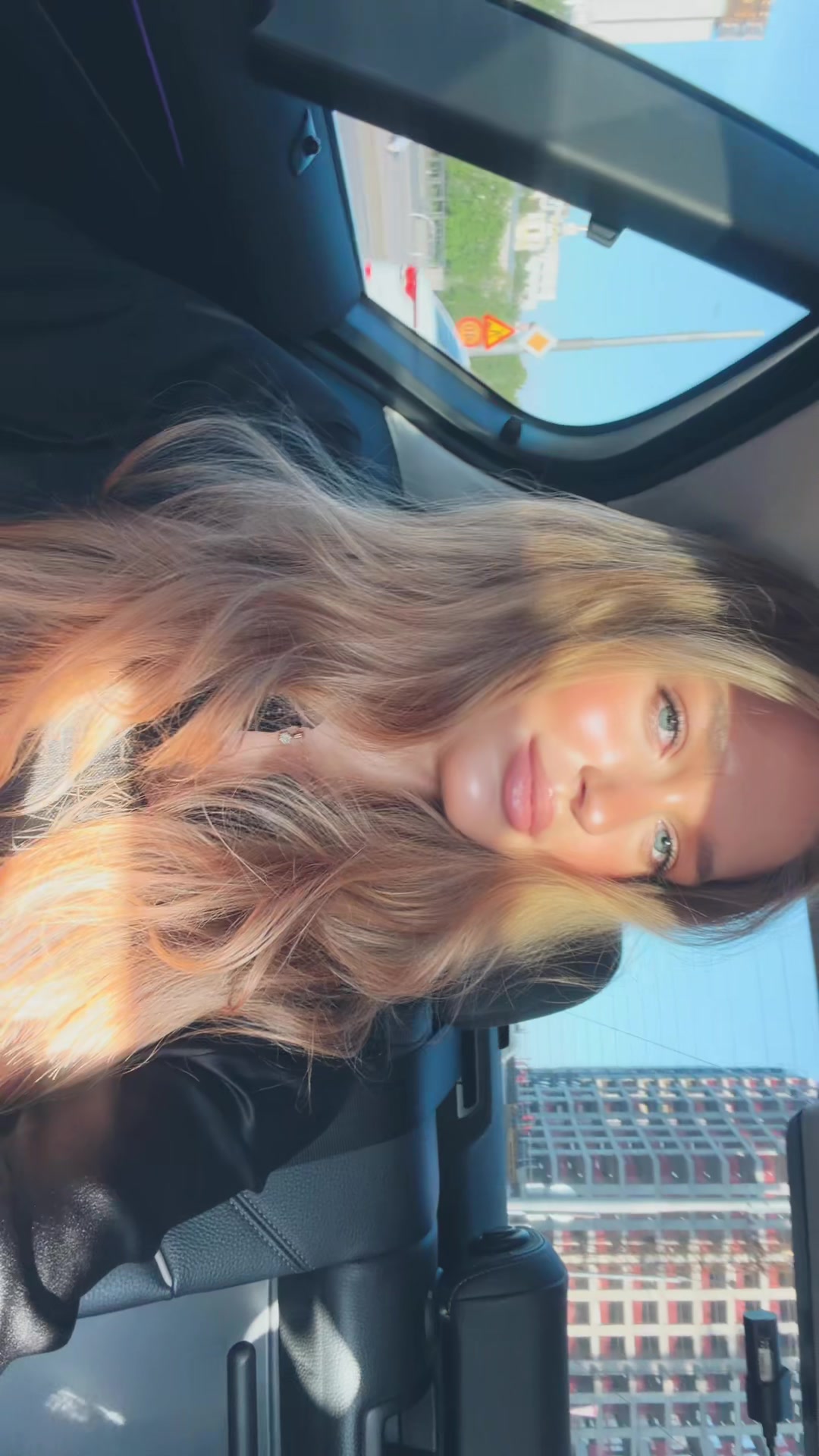 @Polina Lomova