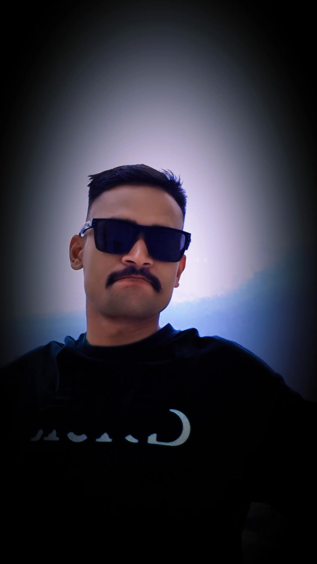 @C_HheTri-KiNgS
