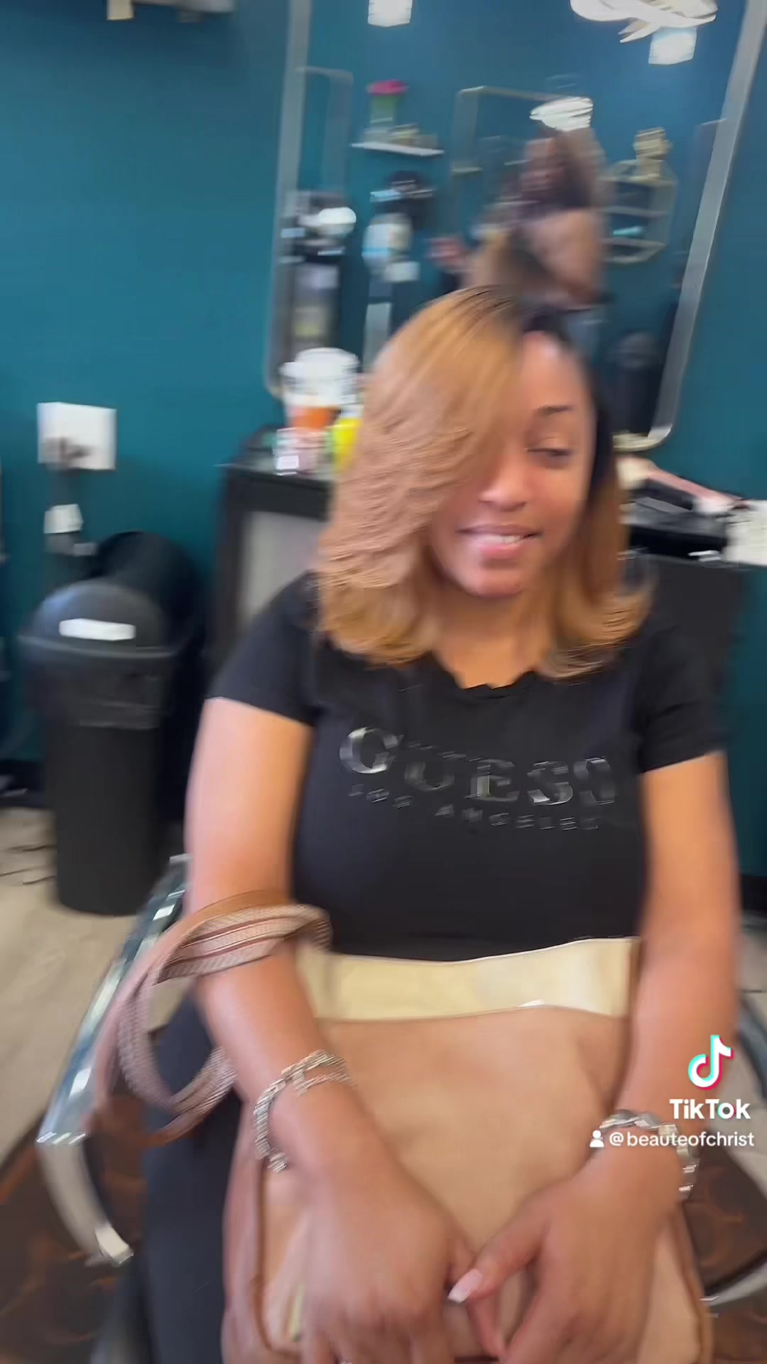 @Sky 9 Salon