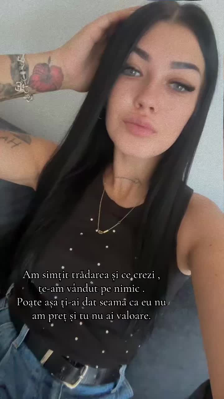 @Elena🧸