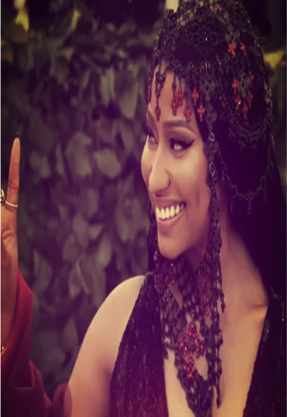 @exclusively_nickibarbz
