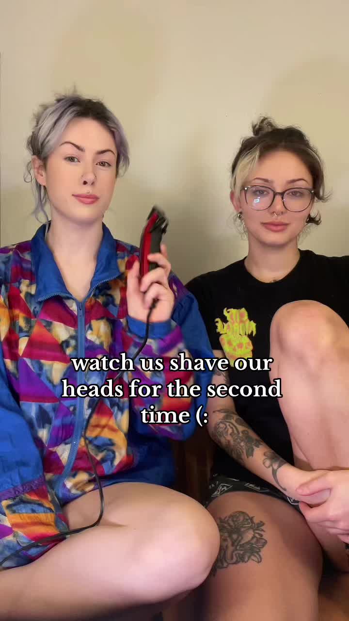 @Carli B