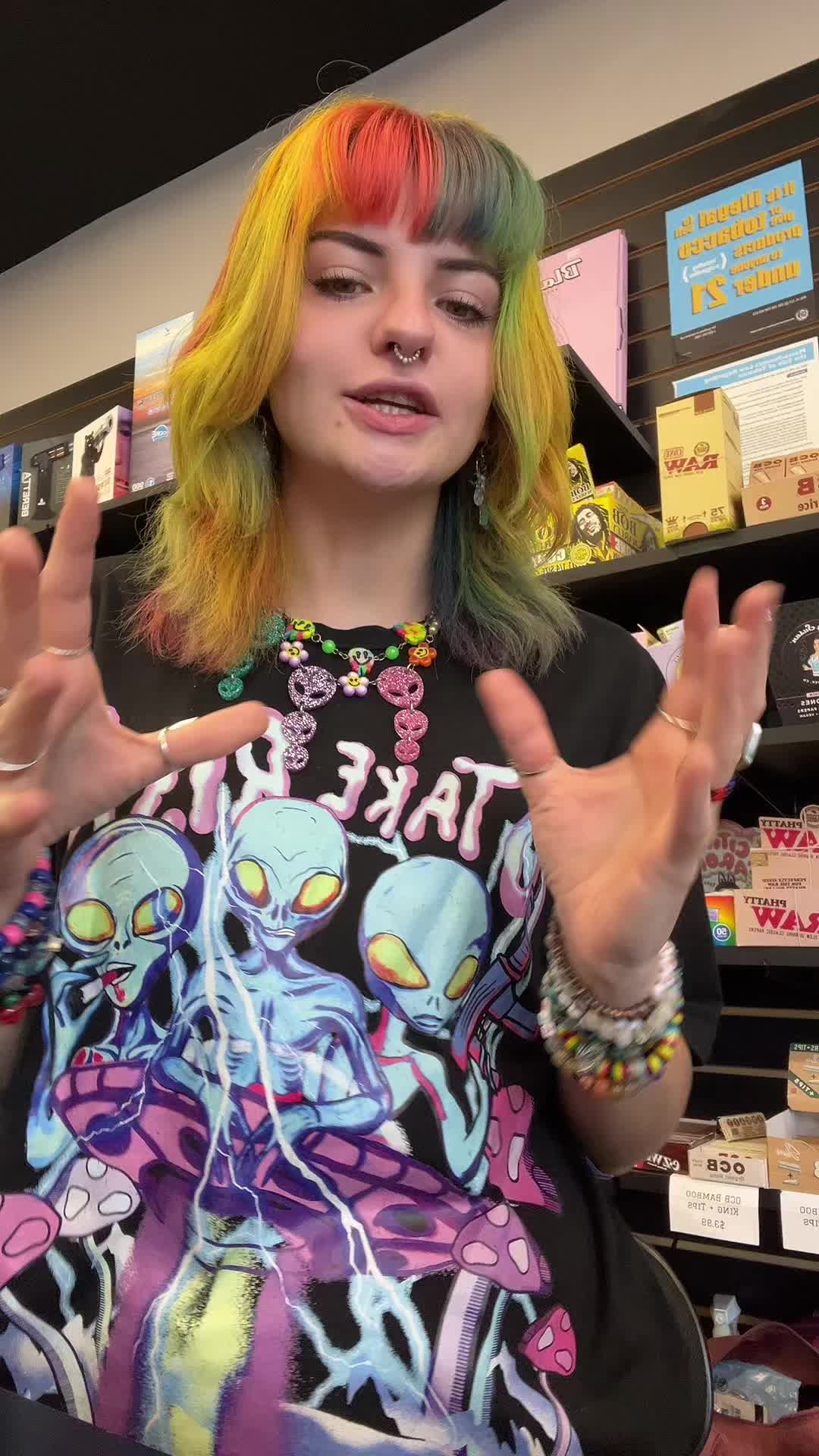 @Smokeshopgirl🍄🪩