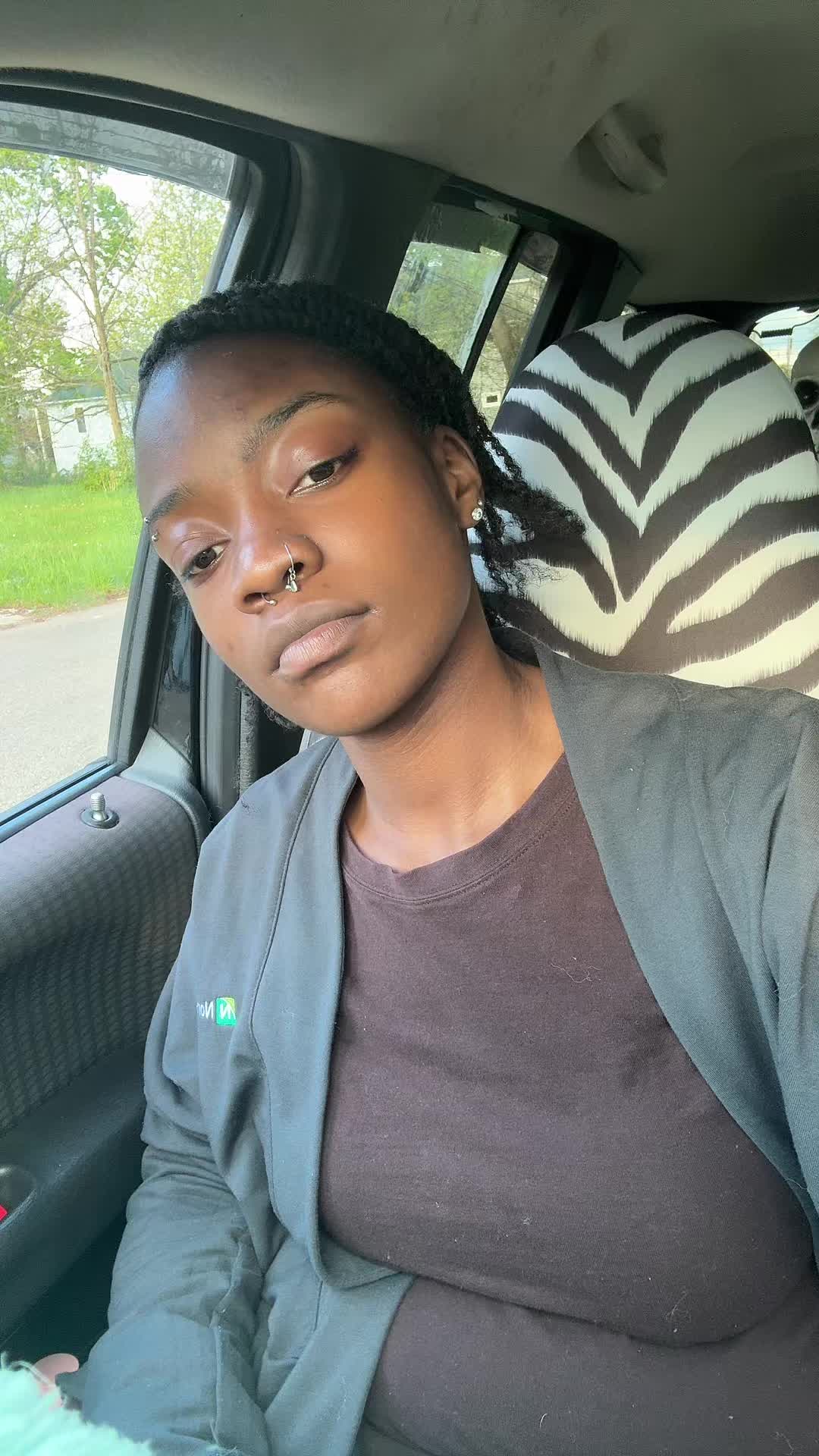 @Sexynini 🪳
