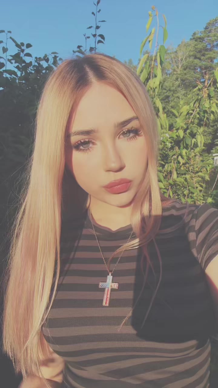 @ника бледная