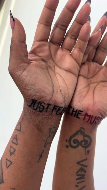 @Jibria Marie | Tattoo Artist💎
