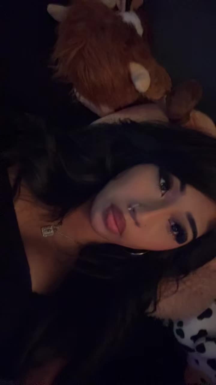 @kaylieyperez