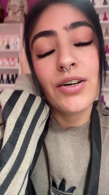 @angieurtubey