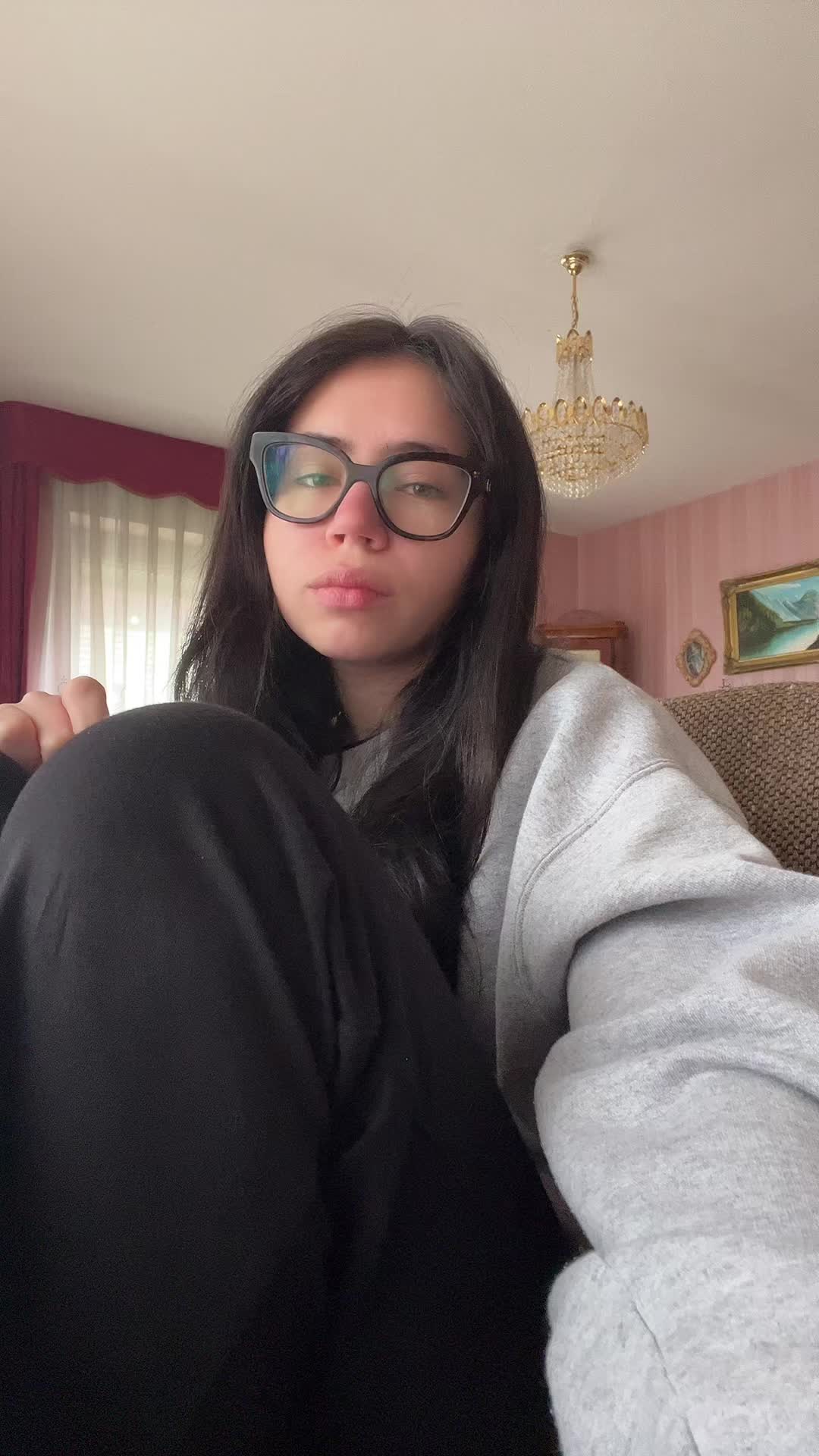 @J🧿