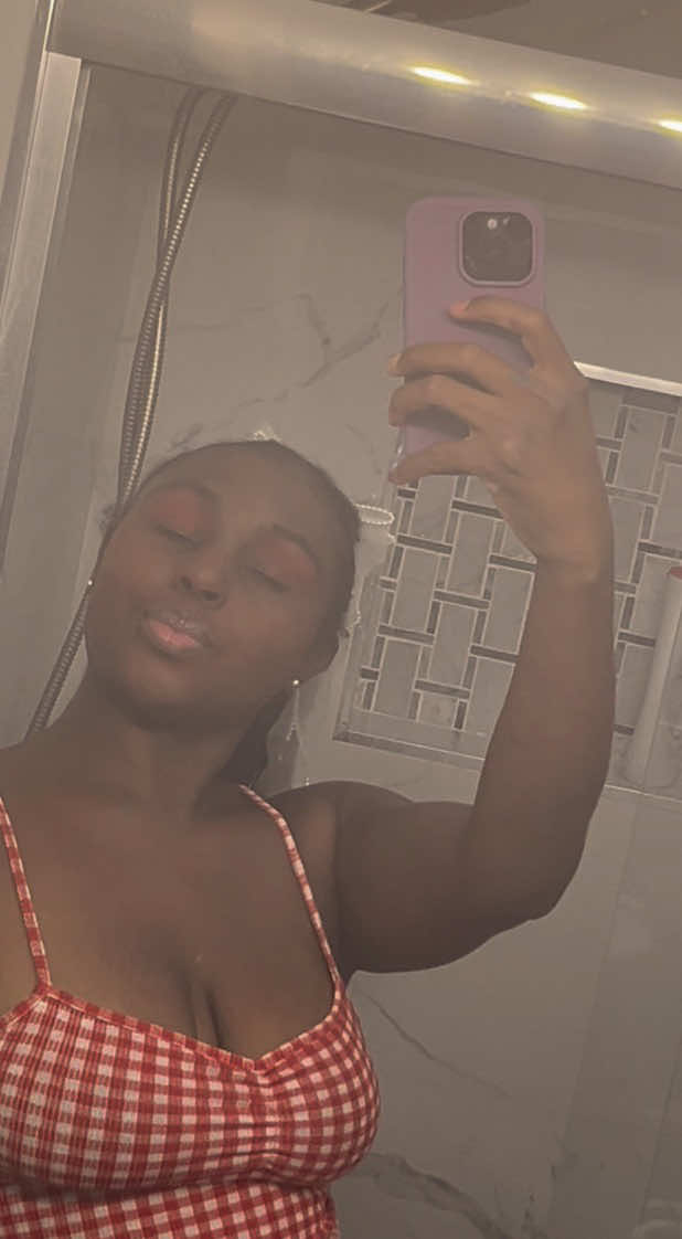 @KGlamordoll