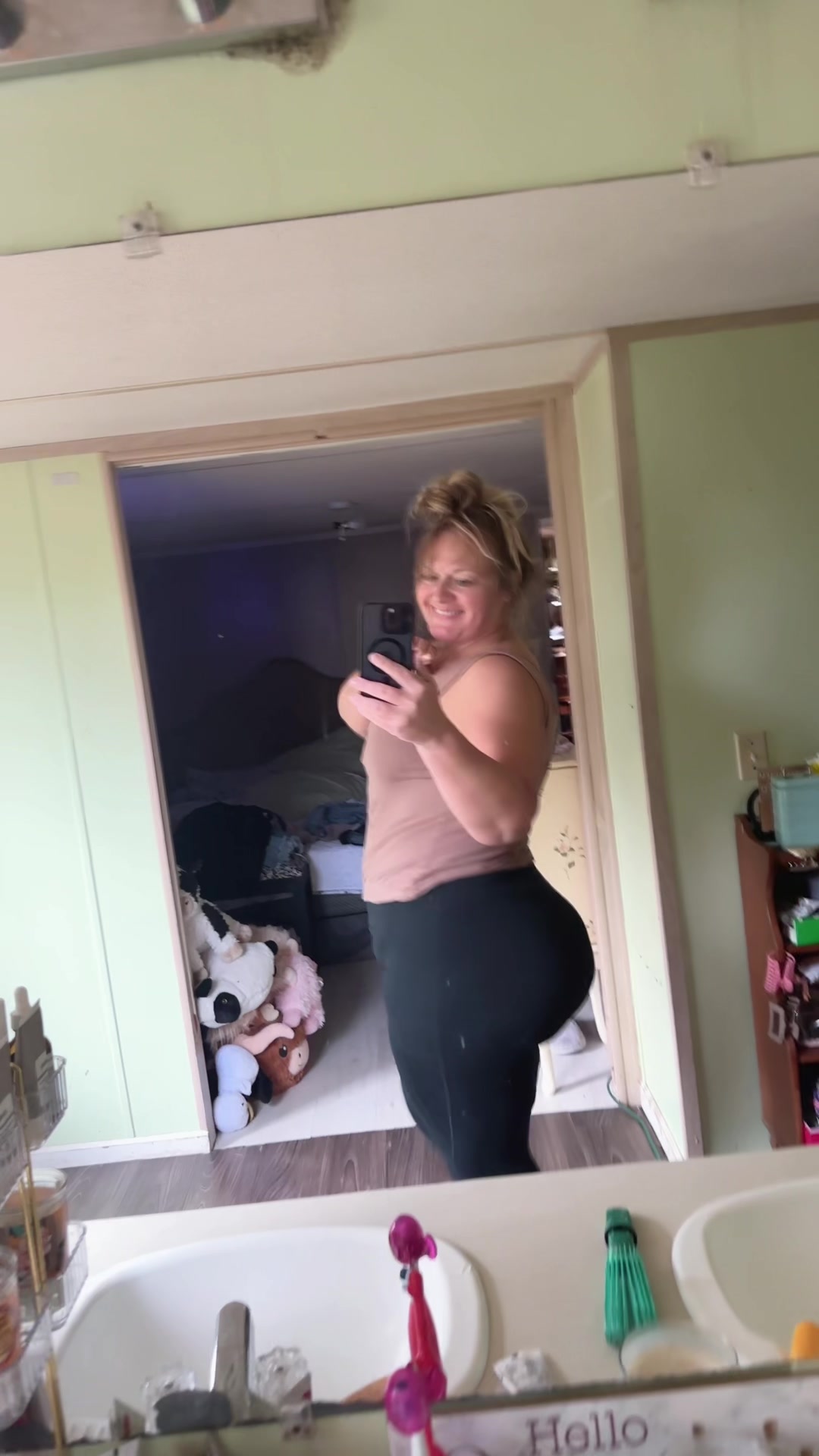 @𝒮𝓉𝒶𝒸𝑒𝓎🌻