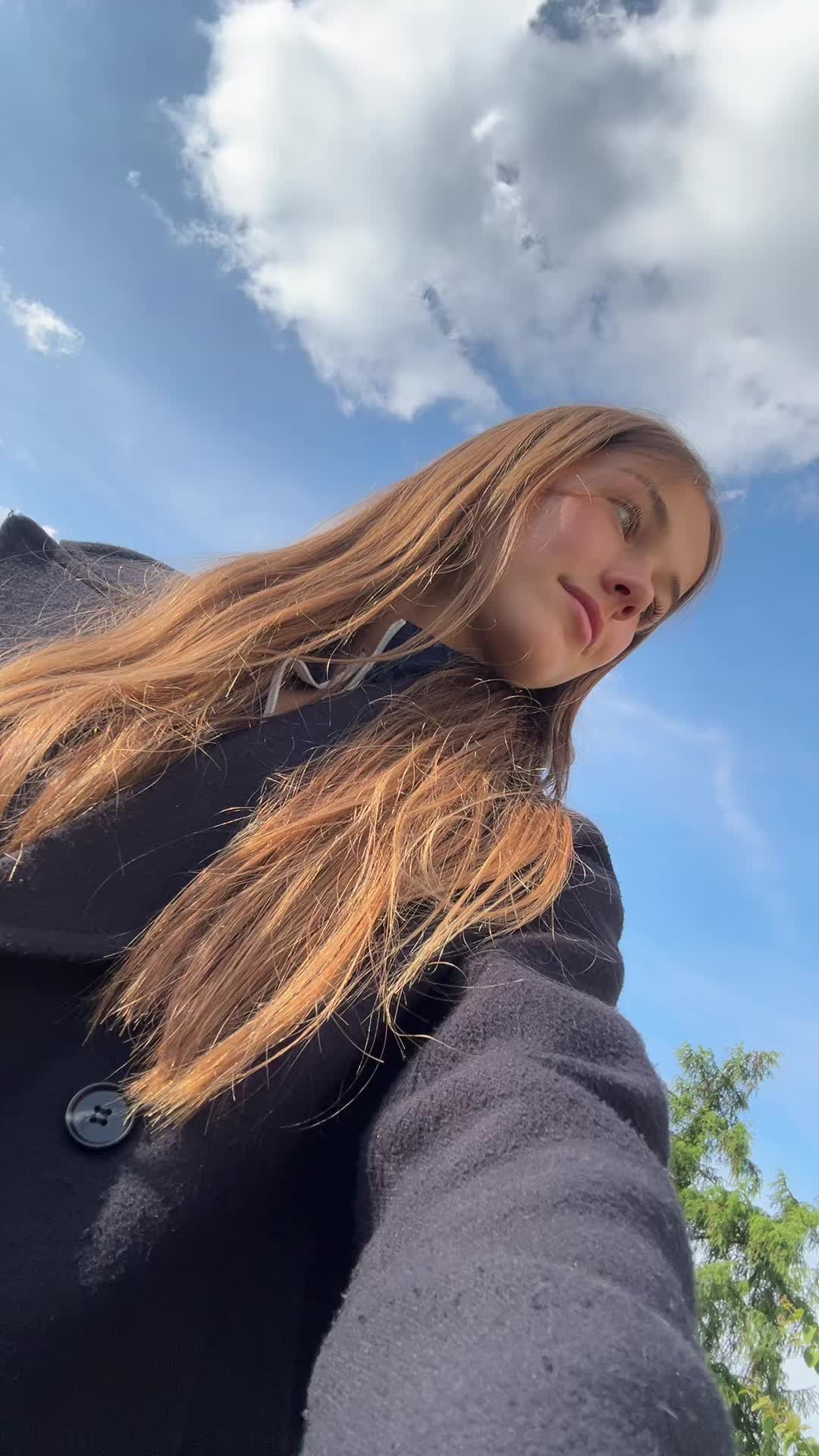@adelesfashiondiary