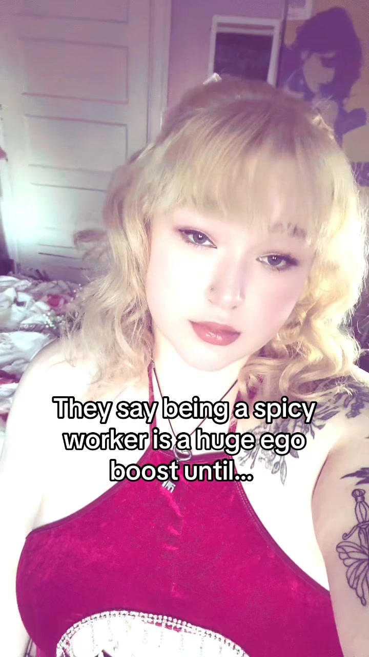 @PsychoHotBlonde
