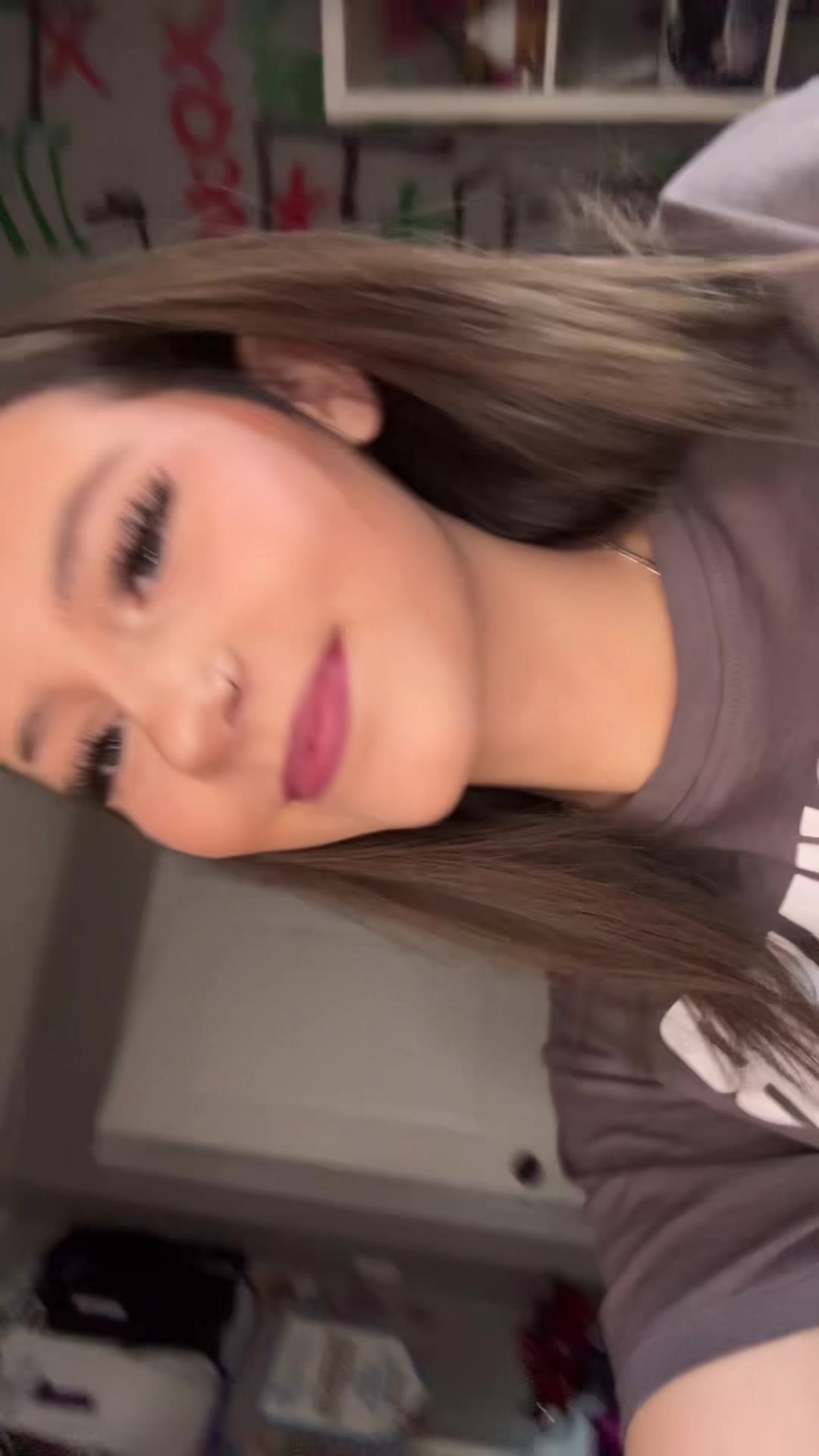 @𝓣𝓪𝔂𝓵𝓸𝓻