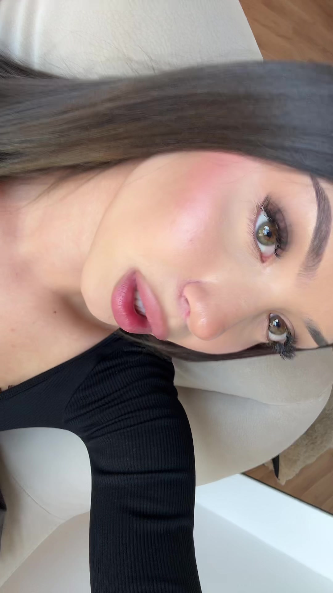 @Liv